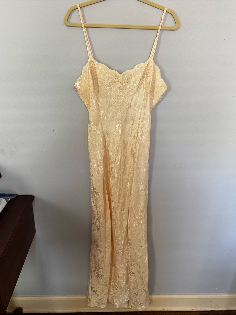 Vintage Victoria’s Secret Gold Label Ivory Satin Lace Nightgown Slip Dress L